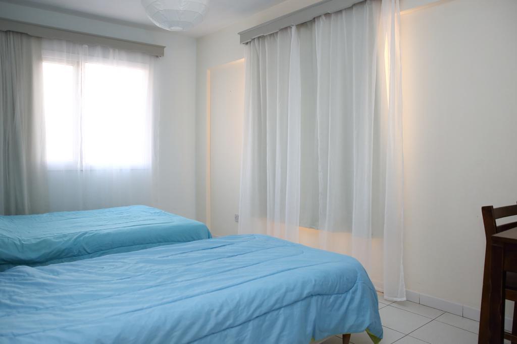 Alora Apartments Larnaca Chambre photo
