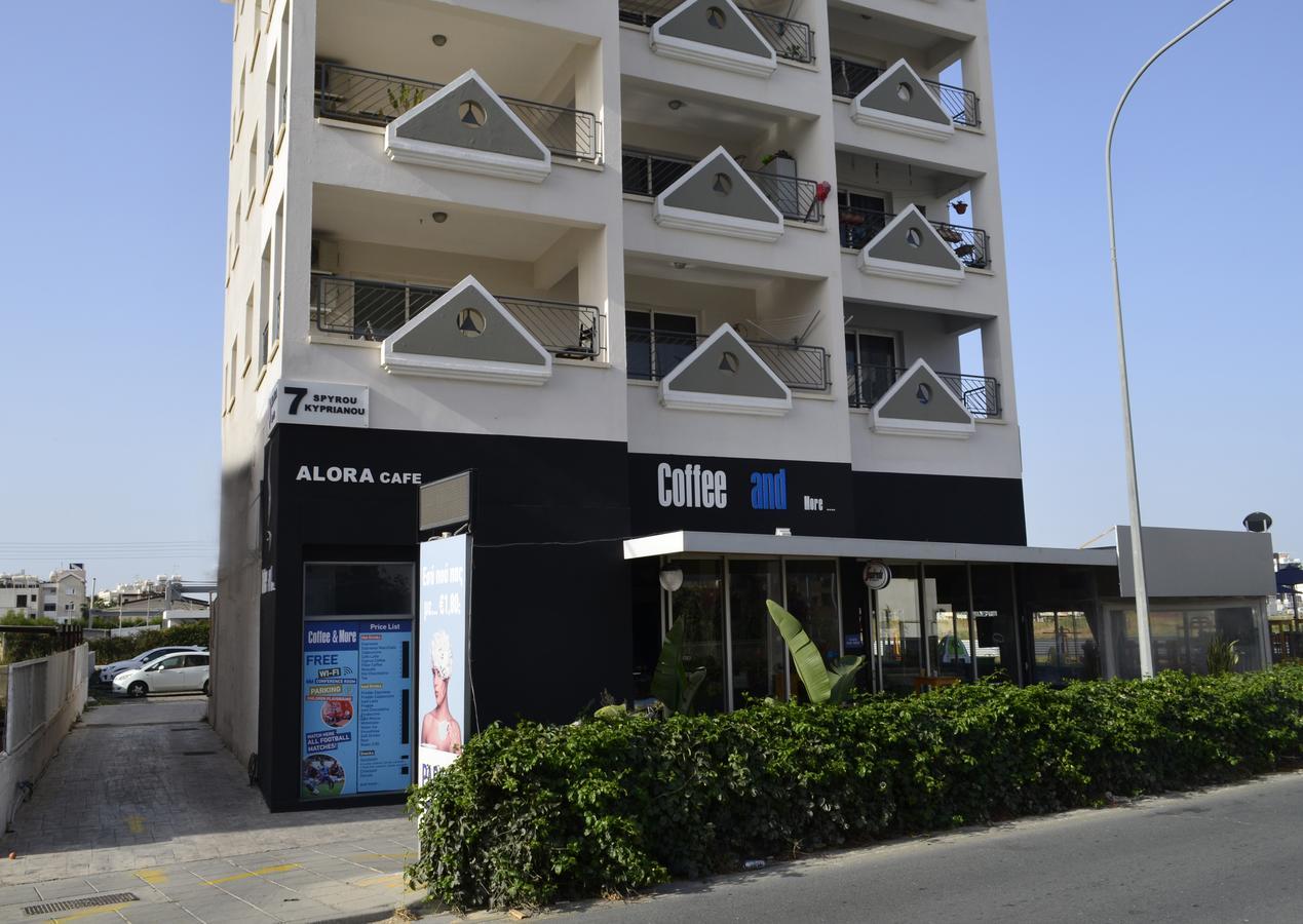 Alora Apartments Larnaca Extérieur photo