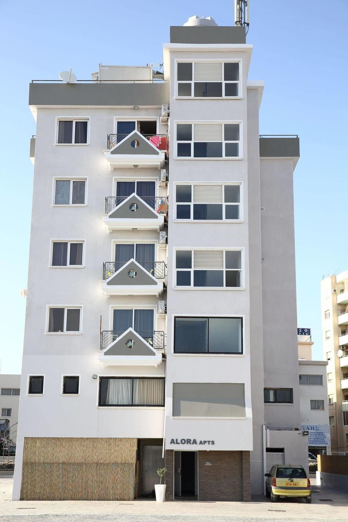 Alora Apartments Larnaca Extérieur photo